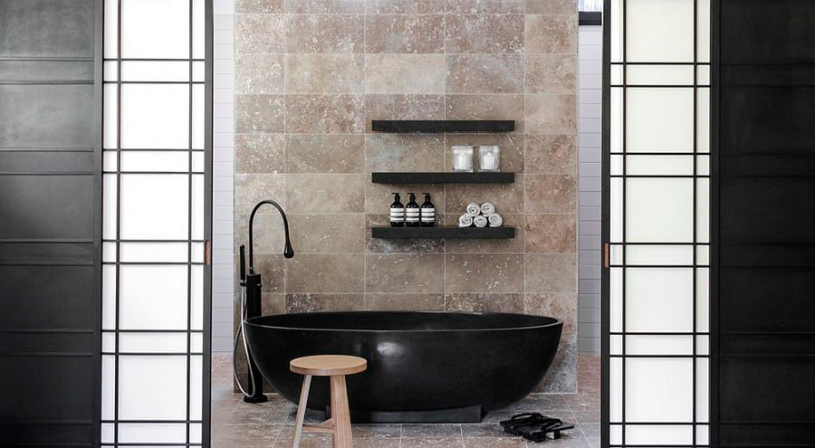 ванны черного цвета становится фокусом в современной будуарах [дизайн: D’Cruz Design Group Sydney Interior Designers] 